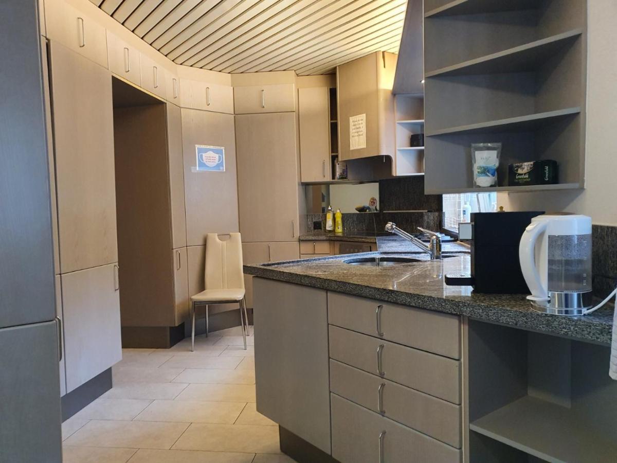 Viktoria Budget Hostel Ζυρίχη Εξωτερικό φωτογραφία